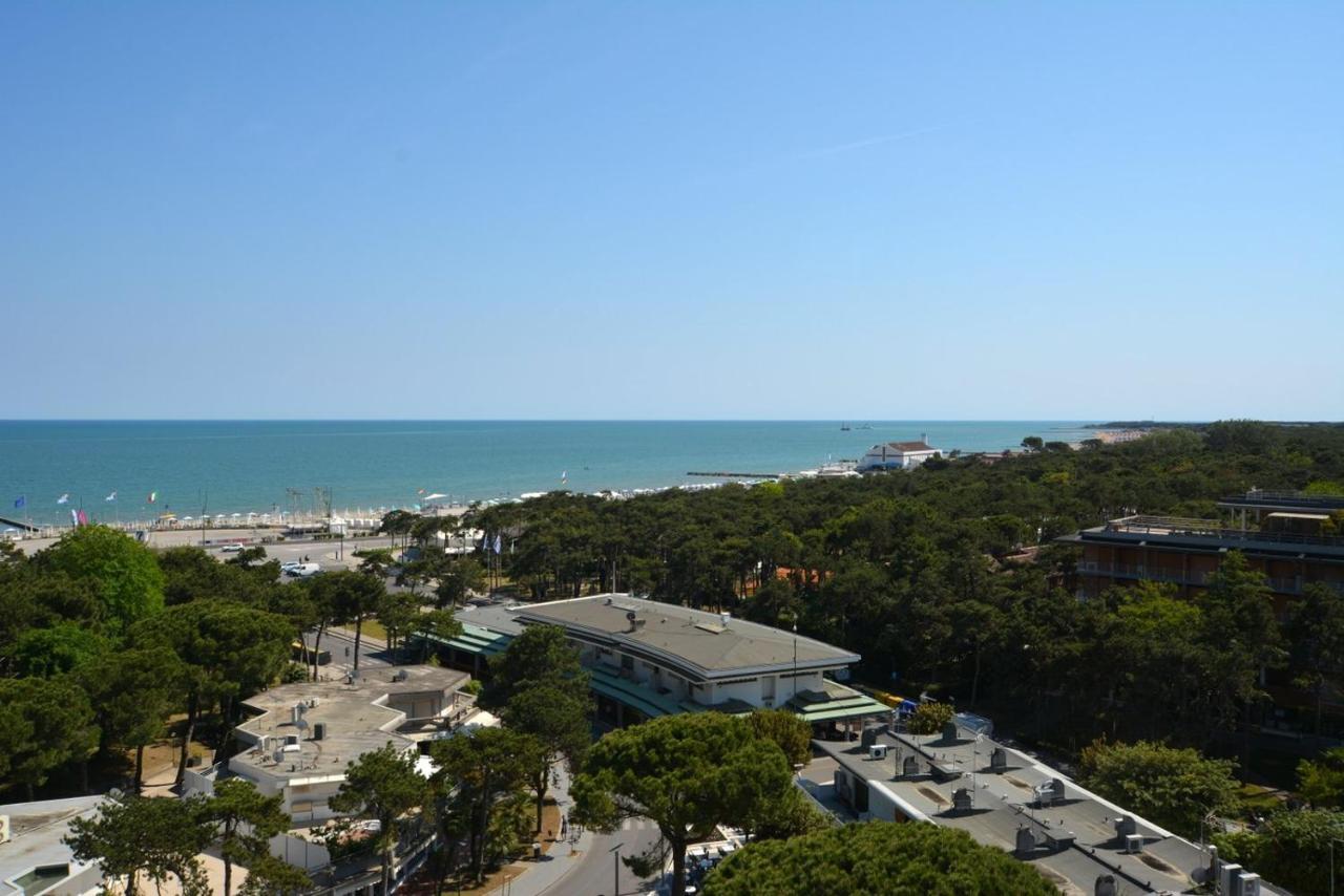 Lignano Pineta With Sea View Apartment Lignano Sabbiadoro Exterior photo